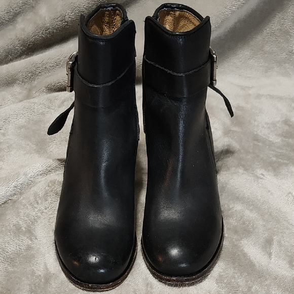 Frye Marjorie Knotted Black Ankle Boots Size 6B - Picture 1 of 10
